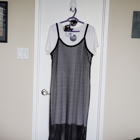 Dress - Picture 2 of 2